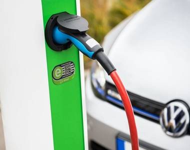 Volkswagen expands electric car plans