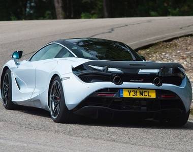 We review the 2019 McLaren 720S