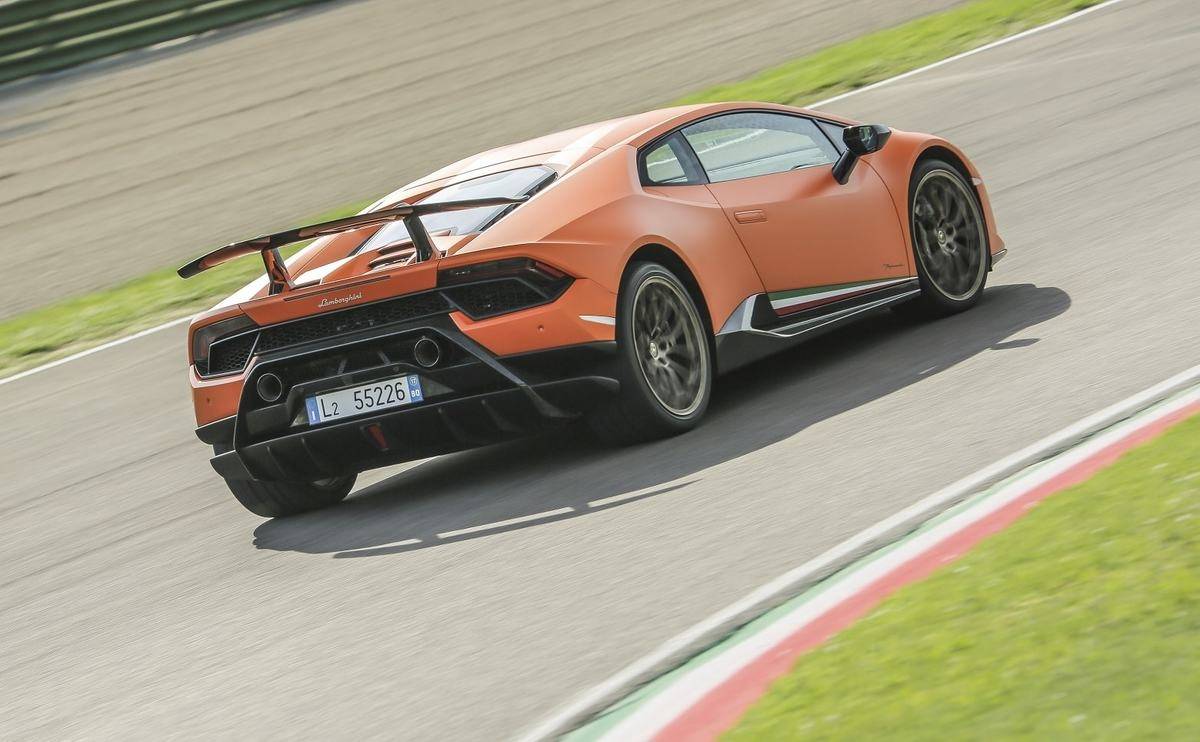 The Lamborghini Huracán sets new track records on eight international circuits