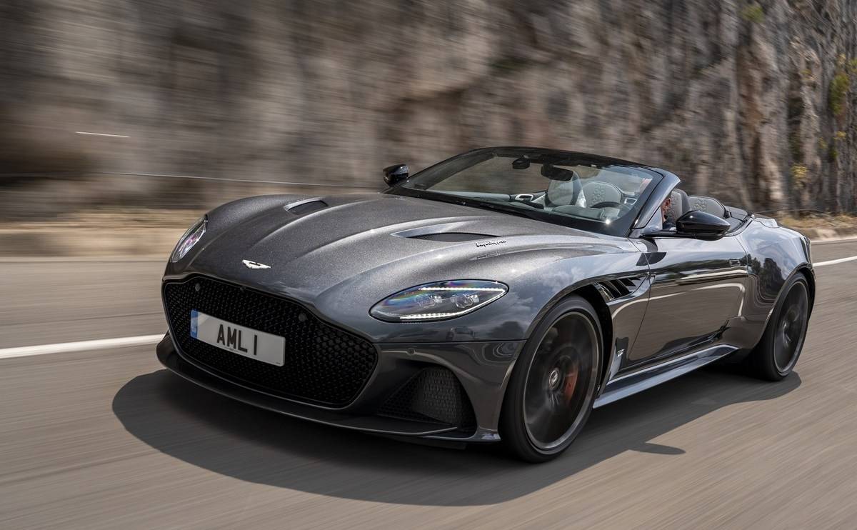 We review the 2019 Aston Martin DBS Superleggera - Why buy